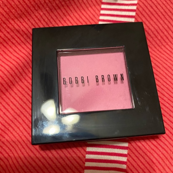 brown blush - Picture 4 of 6